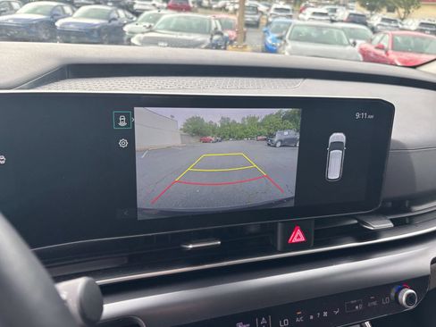 Used 2026 Kia Carnival FWD image 21