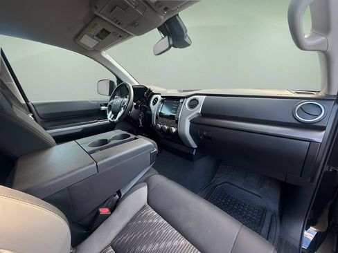 Used 2021 Toyota Tundra SR5 AWD/4WD image 17
