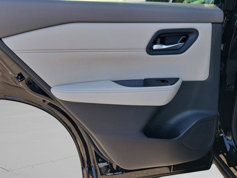 New 2026 Nissan Rogue SV image 30