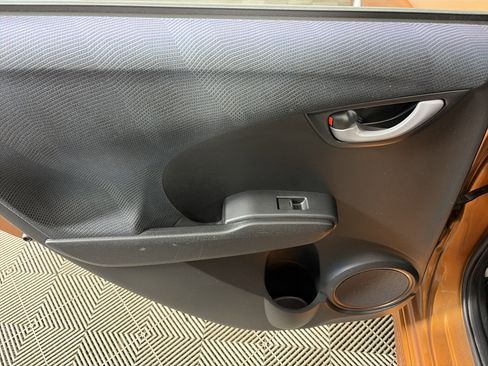 Used 2009 Honda Fit Sport image 33