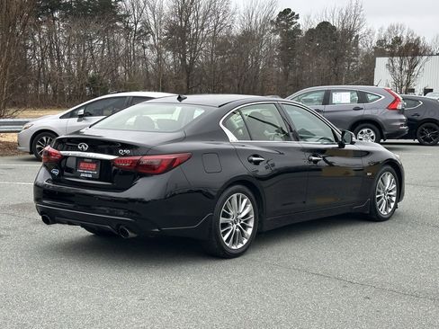 Used 2018 INFINITI Q50 Luxe w/ Essential Package (3.0T Luxe) image 9