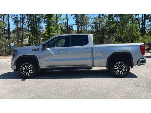 Certified 2023 GMC Sierra 1500 AT4 w/ AT4 Premium Package AWD/4WD image 6