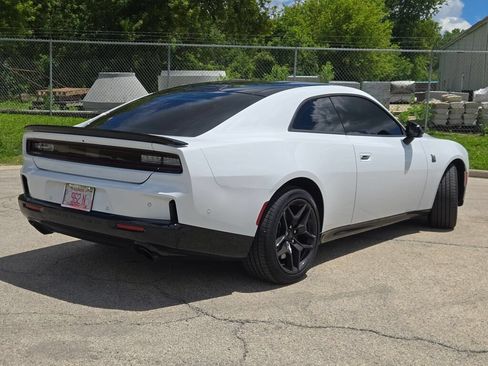 Used 2026 Dodge Charger Scat Pack w/ Blacktop Package AWD/4WD image 9