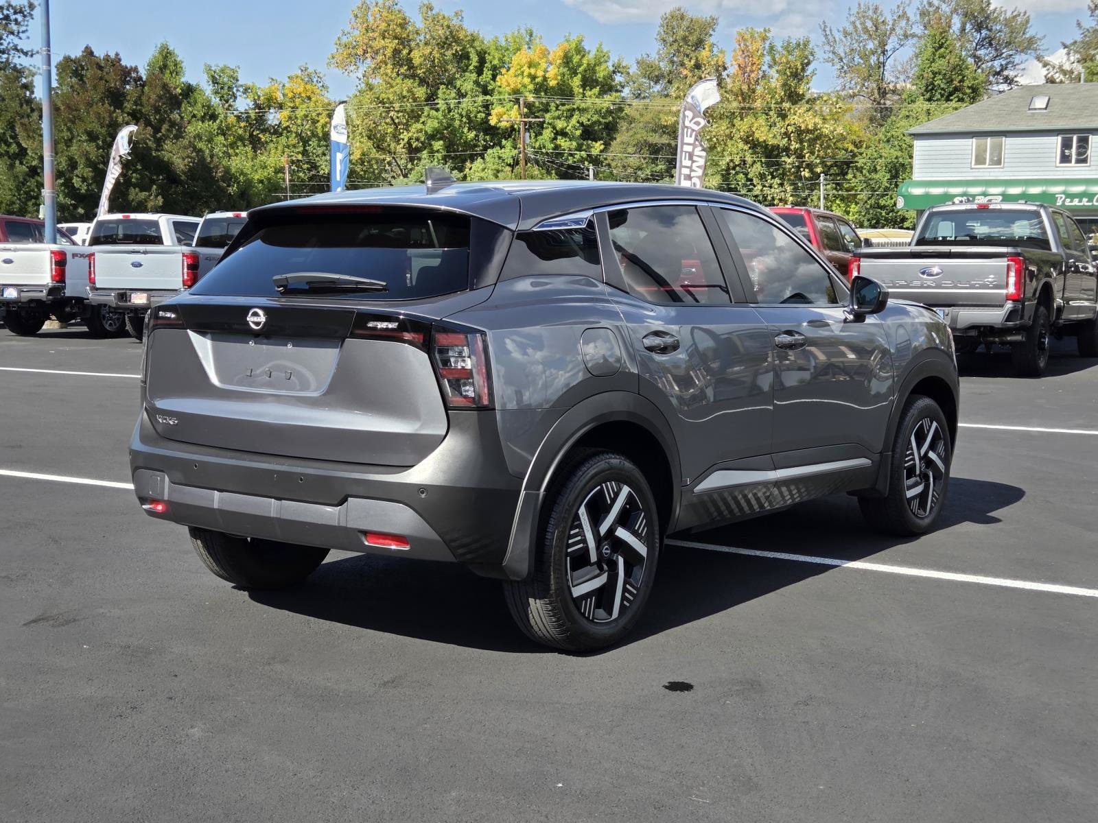 Used 2025 Nissan Kicks SV FWD image 5
