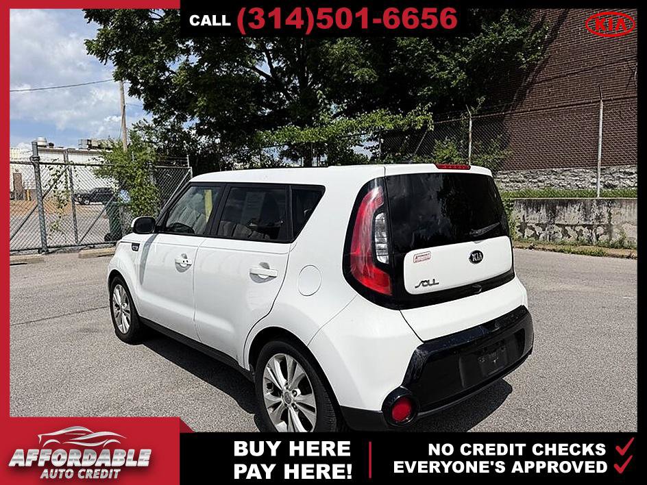 Used 2016 Kia Soul + w/ Primo Package FWD image 3