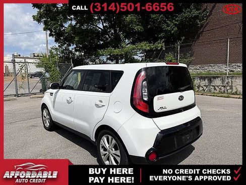 Used 2016 Kia Soul + w/ Primo Package FWD image 3