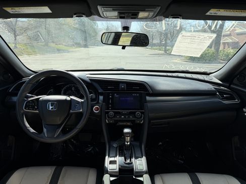 Used 2018 Honda Civic EX image 18