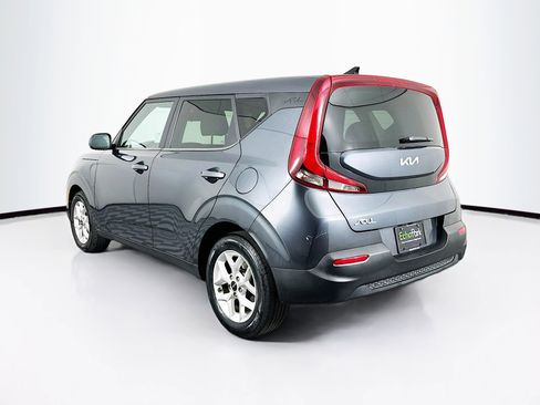 Used 2022 Kia Soul LX w/ Technology Package image 5
