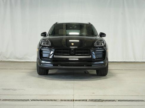 New 2026 Porsche Macan image 10
