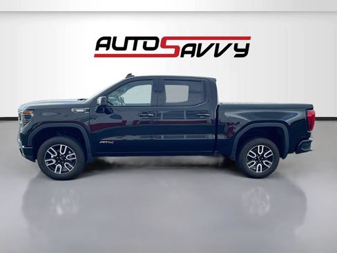 Used 2024 GMC Sierra 1500 AT4 w/ Technology Package AWD/4WD image 4