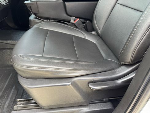 Used 2021 GMC Sierra 3500 2WD Crew Cab w/ Convenience Package image 24