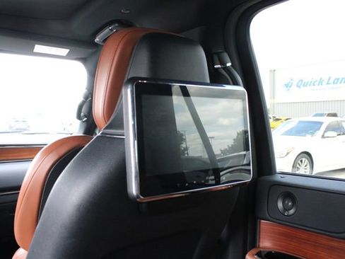 Used 2019 Lincoln Navigator L Reserve w/ Cargo Package AWD/4WD image 23