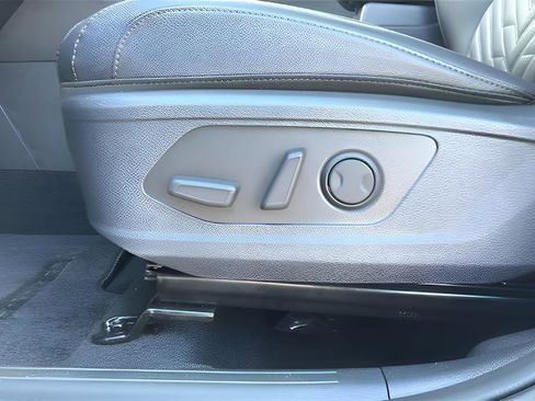 New 2026 Kia Sportage X-Line AWD/4WD image 17