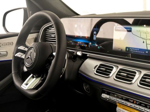 New 2026 Mercedes-Benz GLE 63 AMG S image 29
