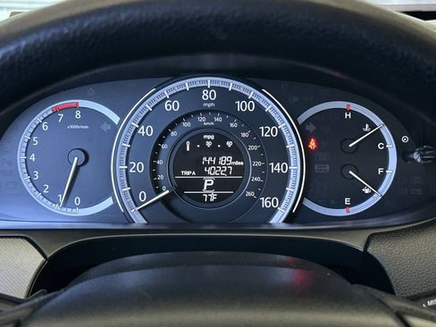 Used 2013 Honda Accord LX image 21