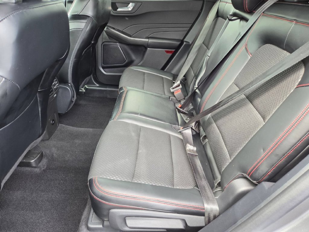 Used 2025 Ford Escape ST-Line AWD/4WD image 27