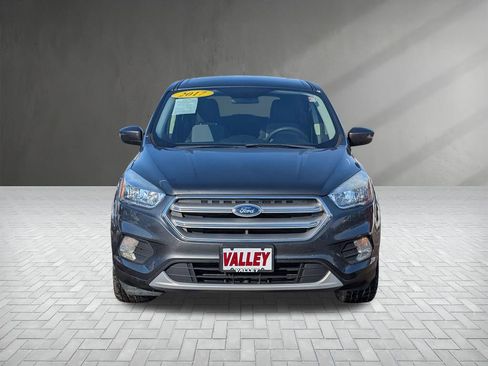 Used 2017 Ford Escape SE image 4