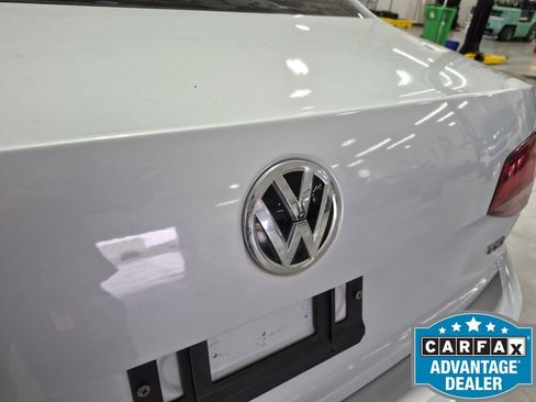 Used 2017 Volkswagen Jetta S image 31