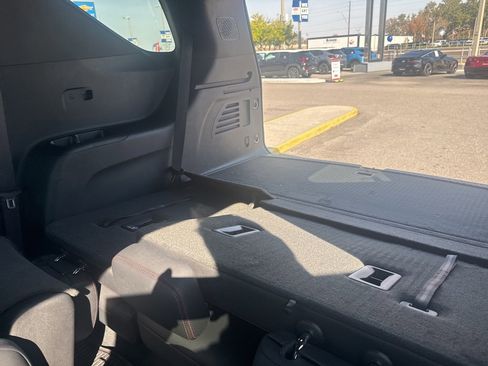 Used 2024 Chevrolet Traverse Z71 w/ Enhanced Driving Package image 14