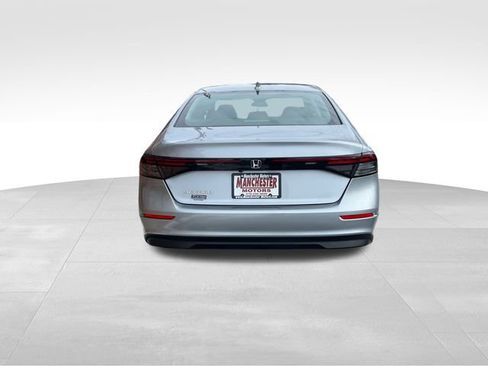 Used 2023 Honda Accord EX image 6