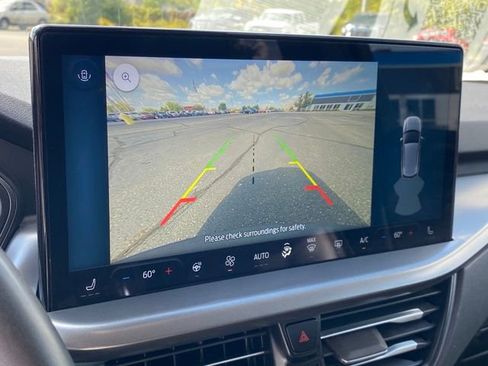 Used 2023 Ford Escape SE image 10