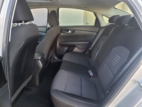 Used 2019 Kia Forte S w/ S Premium Package FWD image 27