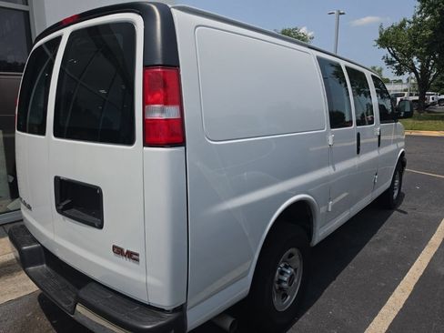 Used 2024 GMC Savana 2500 w/ Driver Convenience Package RWD image 9
