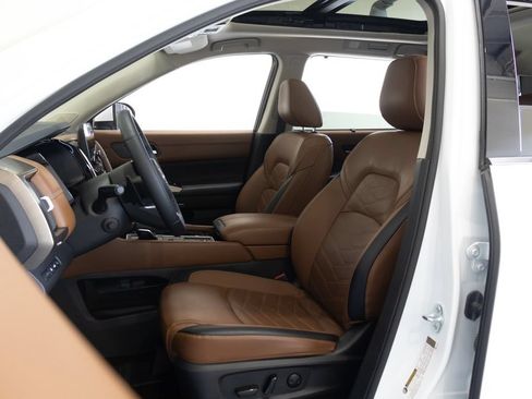Used 2025 Nissan Pathfinder Platinum w/ Cargo Package FWD image 20
