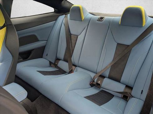 Used 2021 BMW M4 Coupe w/ M Carbon Exterior Package image 17