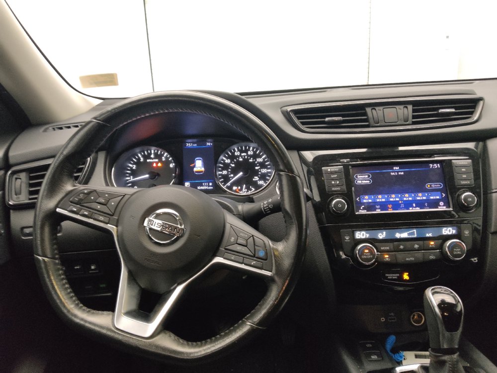 Used 2019 Nissan Rogue SV w/ Premium Package FWD image 22