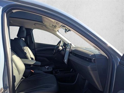 Used 2024 Ford Mustang Mach-E Premium image 17