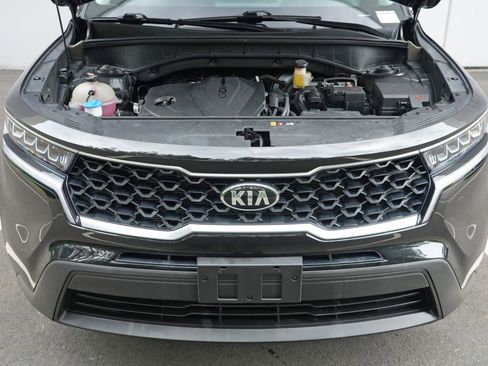 Used 2021 Kia Sorento LX FWD image 7