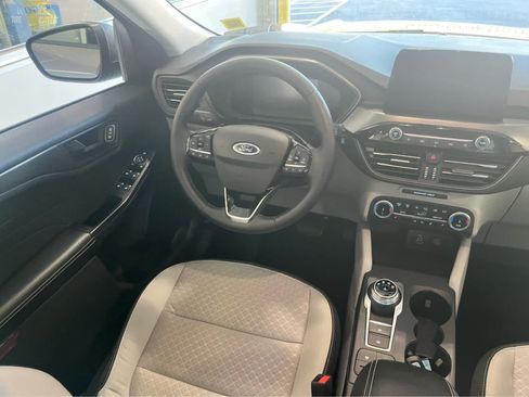 Used 2024 Ford Escape Active AWD/4WD image 12