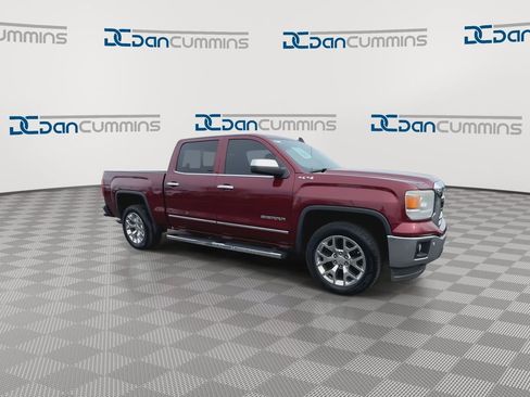Used 2015 GMC Sierra 1500 SLT w/ SLT Crew Cab Value Package image 2
