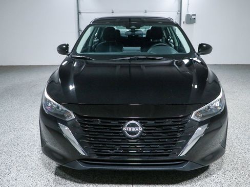Used 2024 Nissan Sentra SV FWD image 4