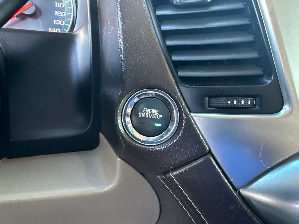 Used 2019 Chevrolet Suburban Premier AWD/4WD image 10