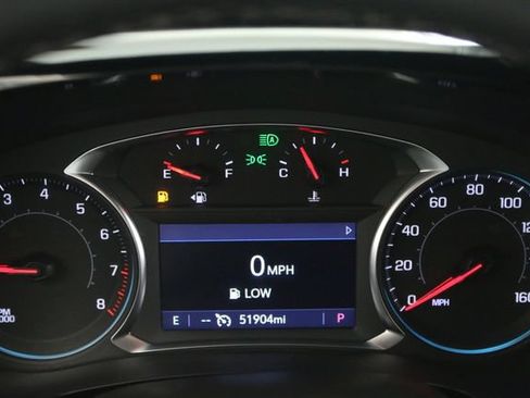 Used 2023 Chevrolet Traverse LT AWD/4WD image 17