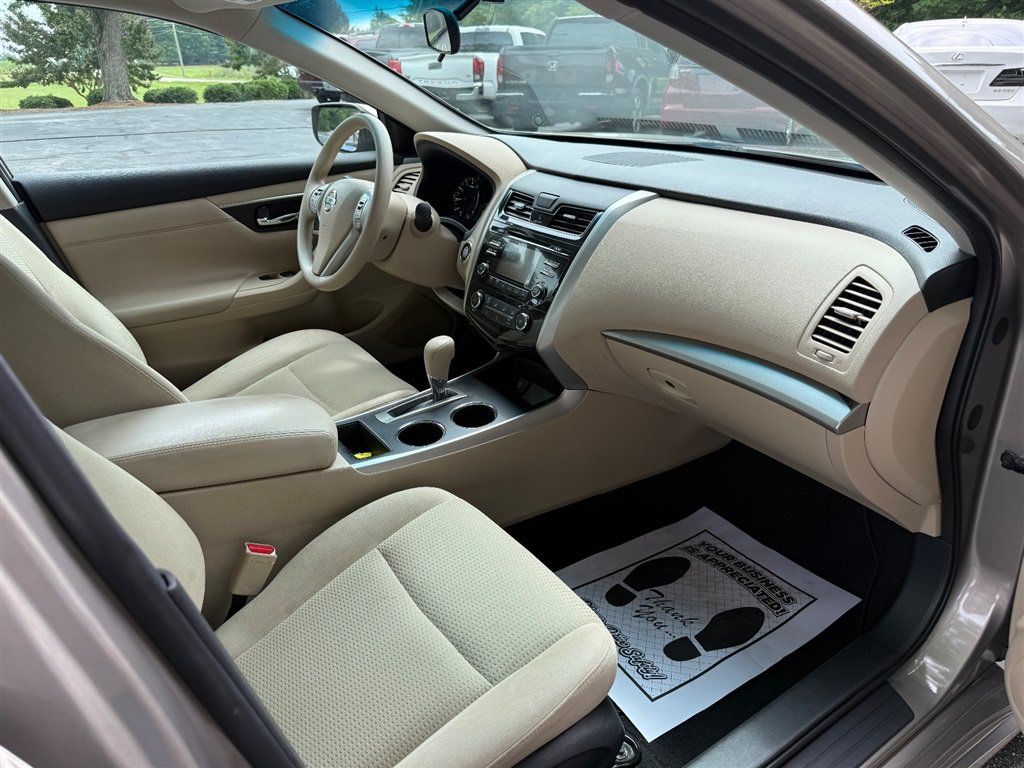 Used 2015 Nissan Altima 2.5 S w/ Power Driver Seat Package FWD image 13