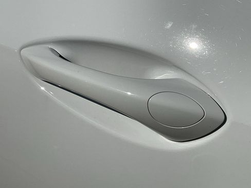 Used 2025 Chevrolet Trax LT image 10