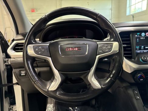 Used 2019 GMC Acadia SLT AWD/4WD image 10