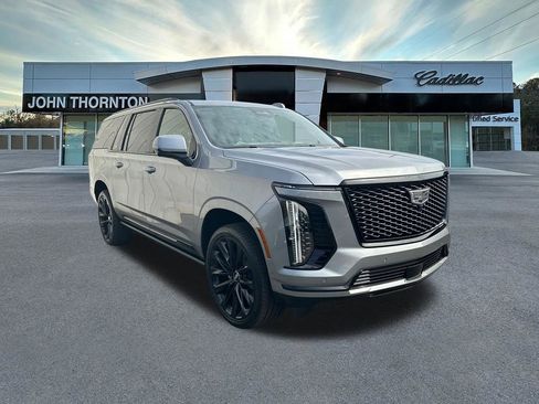 New 2026 Cadillac Escalade ESV Platinum Sport w/ LPO, ONYX Package image 3