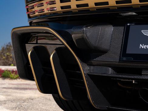 Used 2024 Aston Martin Valour image 62