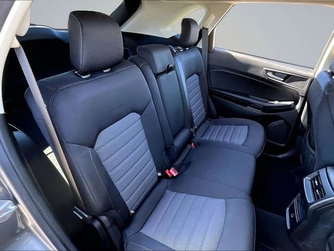 Used 2022 Ford Edge SE w/ Black Appearance Package image 27