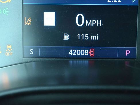 Used 2021 Chevrolet Colorado LT w/ Safety Package AWD/4WD image 19