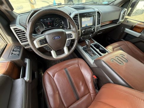 Used 2018 Ford F150 King Ranch image 14