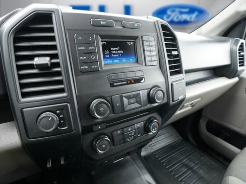 Used 2015 Ford F150 XL w/ Equipment Group 101A Mid AWD/4WD image 19