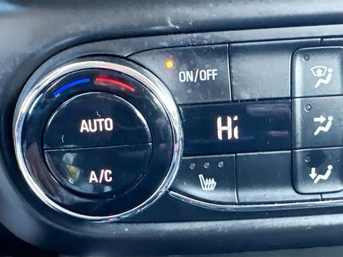 Used 2023 Chevrolet TrailBlazer LT w/ Convenience Package image 17