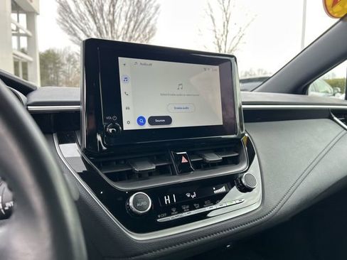 Used 2025 Toyota Corolla SE image 21