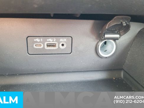 Used 2025 Nissan Altima 2.5 SV FWD image 27