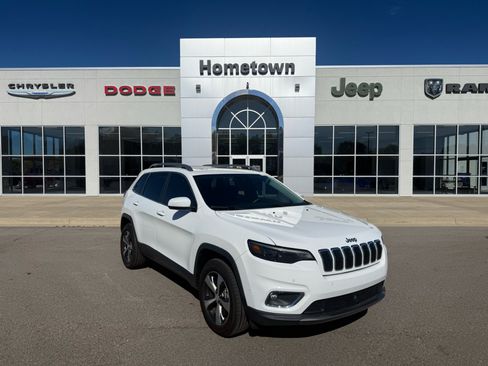 Used 2021 Jeep Cherokee Limited image 1
